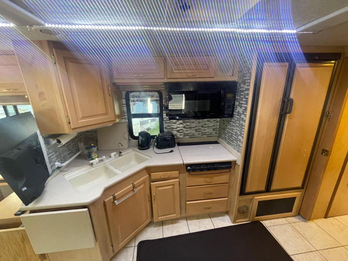 Rundle Mountain Rv Park Otel Canmore Dış mekan fotoğraf