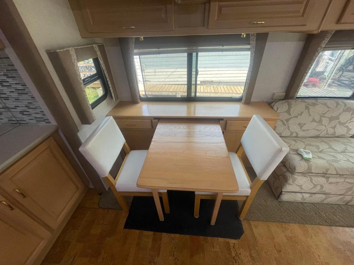 Rundle Mountain Rv Park Otel Canmore Dış mekan fotoğraf