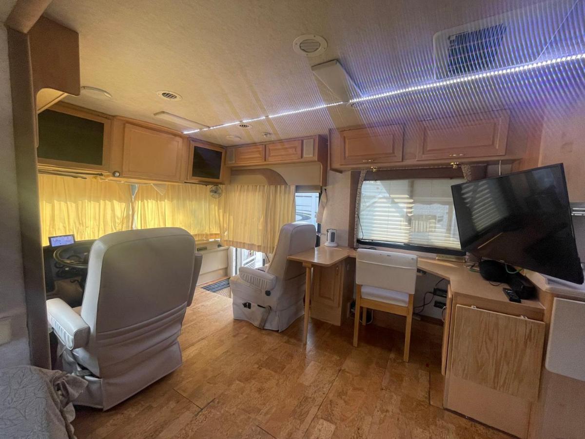 Rundle Mountain Rv Park Otel Canmore Dış mekan fotoğraf
